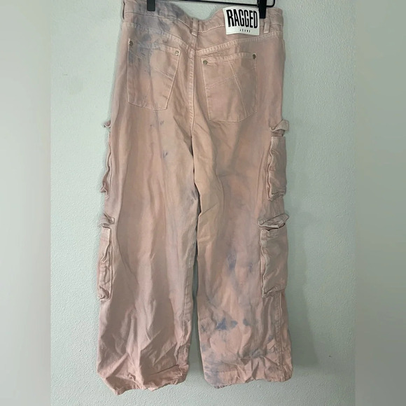 Ragged pants - Picture 10 of 13
